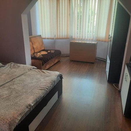 Apartamentul Republicii Άλμπα Ιούλια Εξωτερικό φωτογραφία